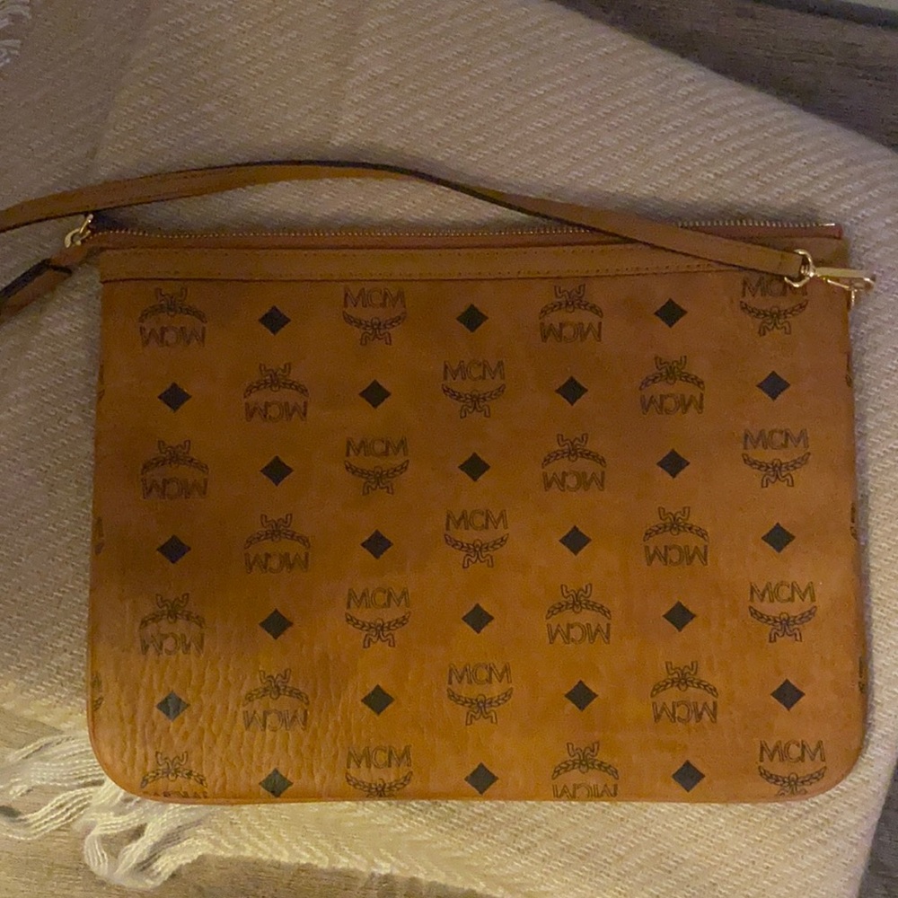 MCM pouch
